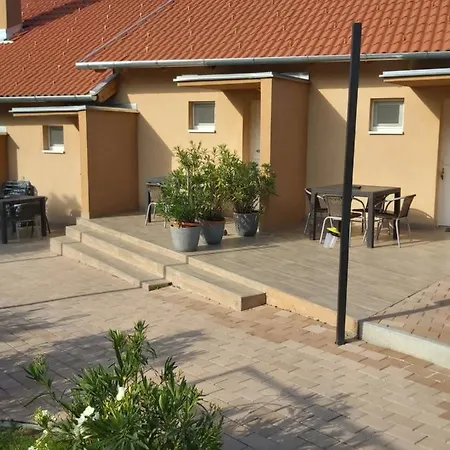 Apartment Romai